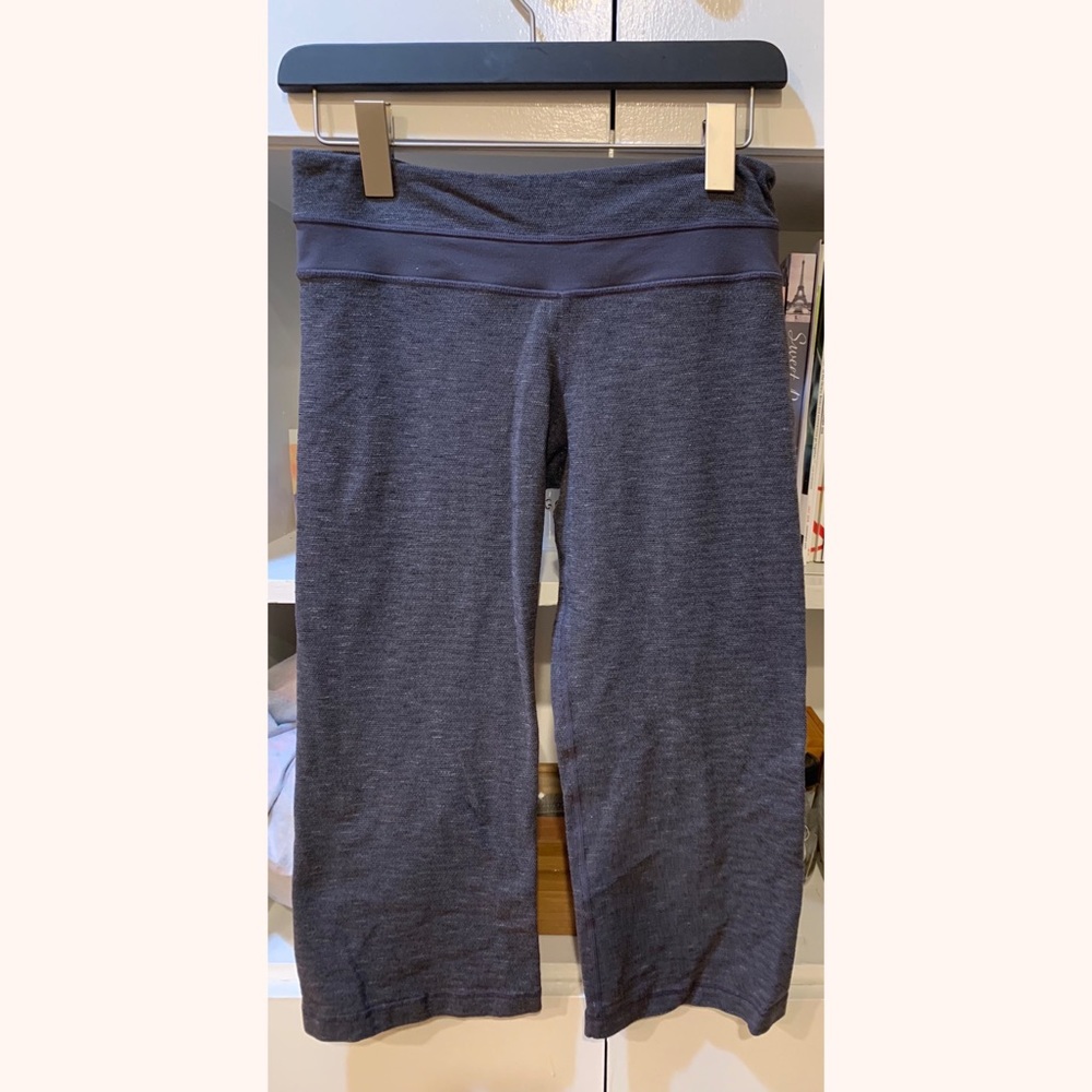 Lululemon Capri yoga pants